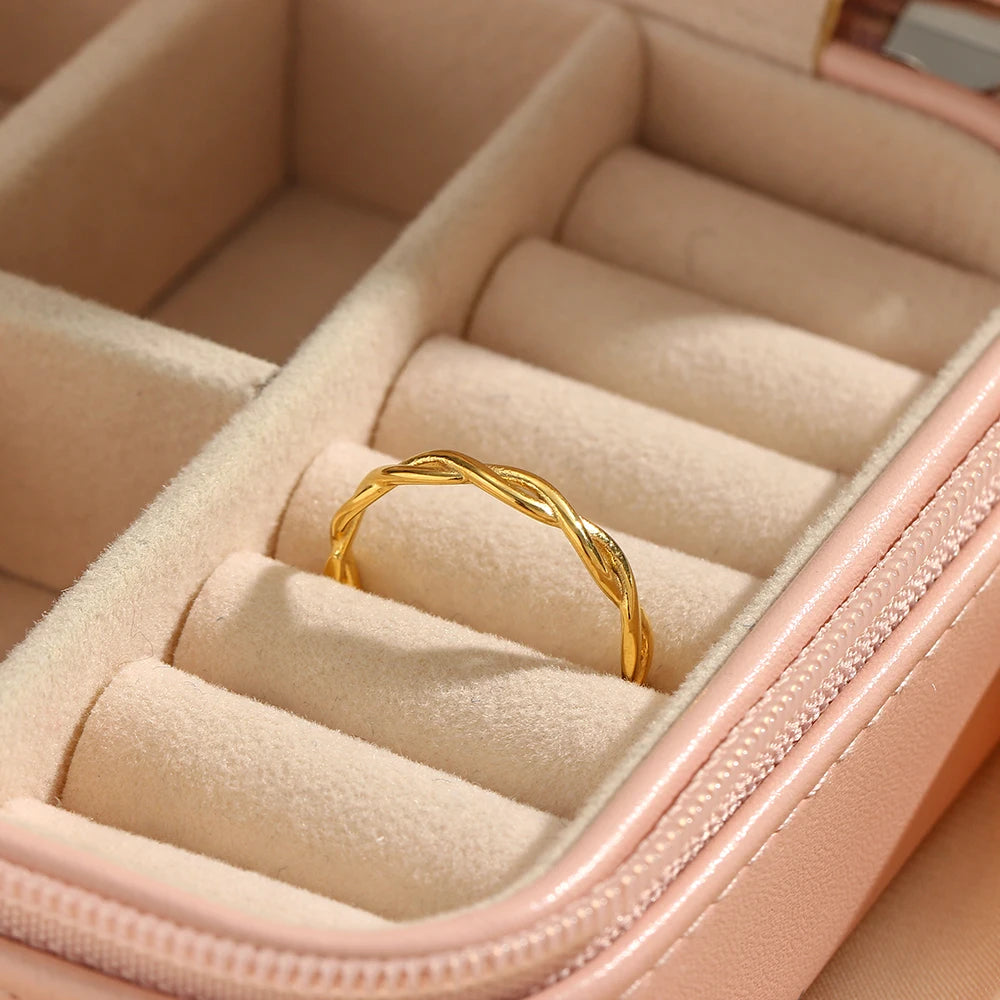 Norah Ring by Orliza