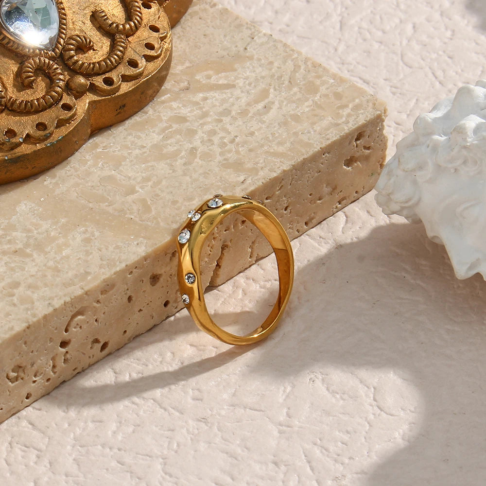 Collins Ring by Orliza