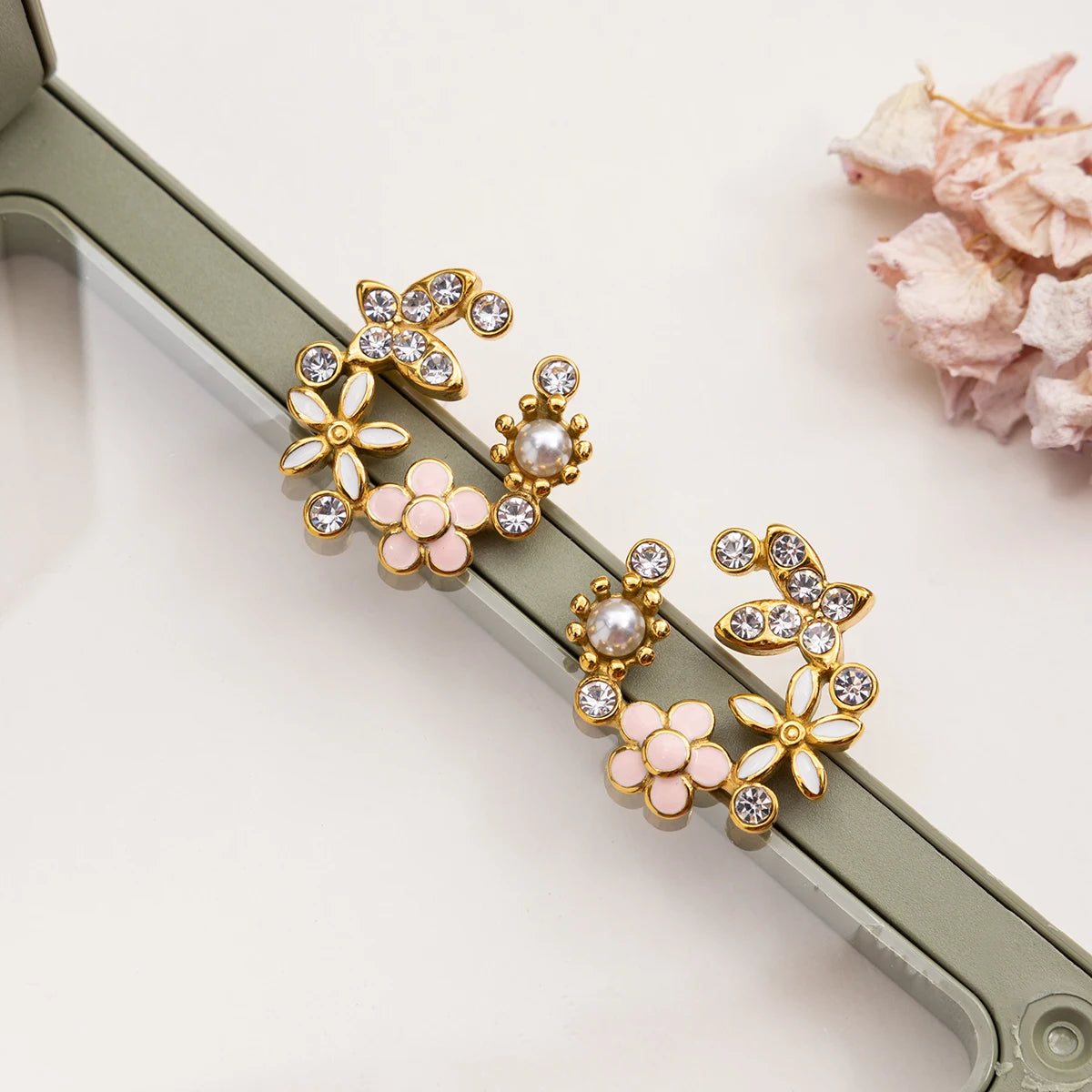 Ashley Earrings by Orliza