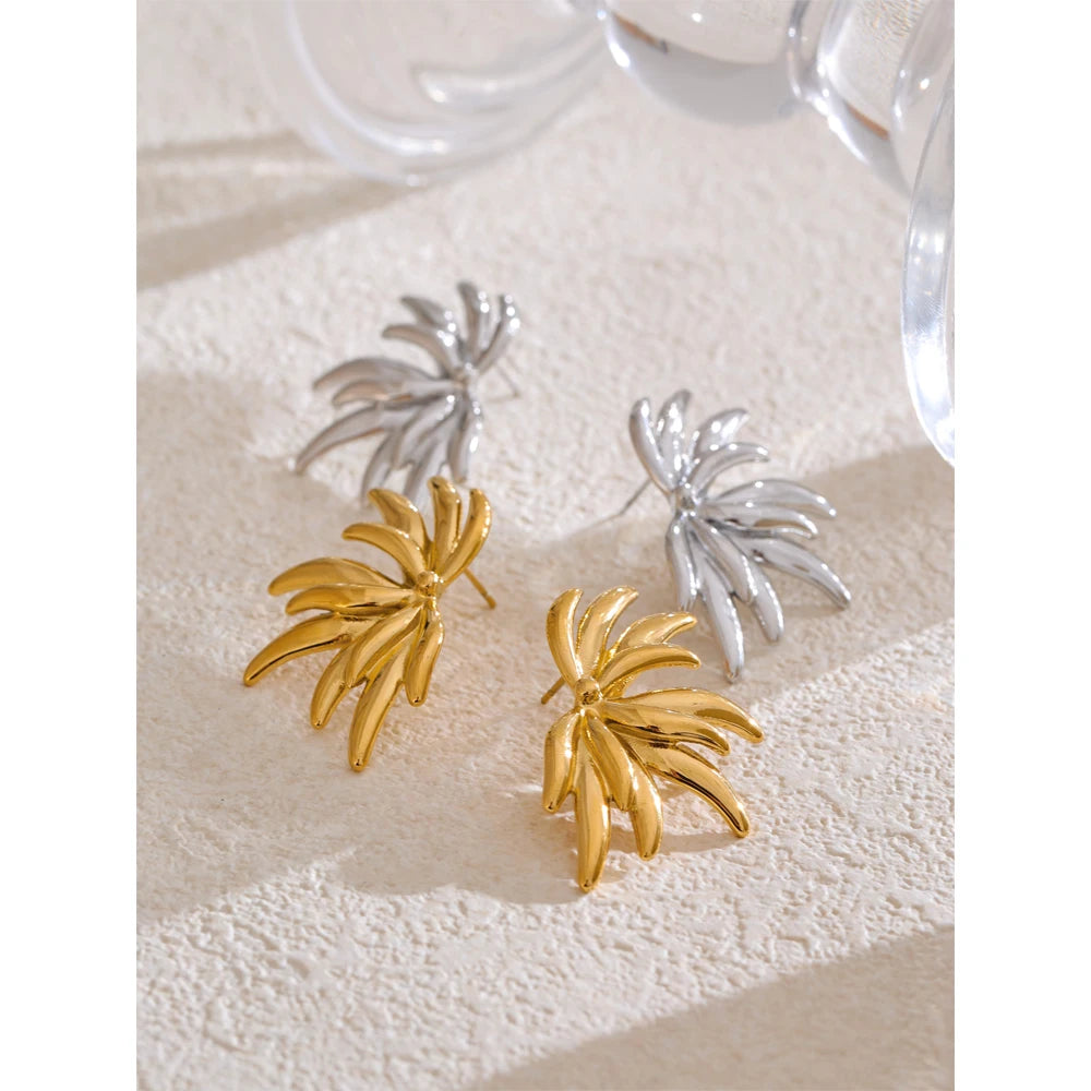 Meilani Earrings by Orliza