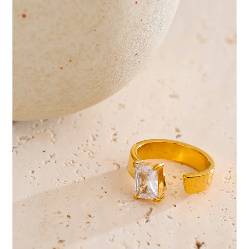 Inaya Ring by Orliza