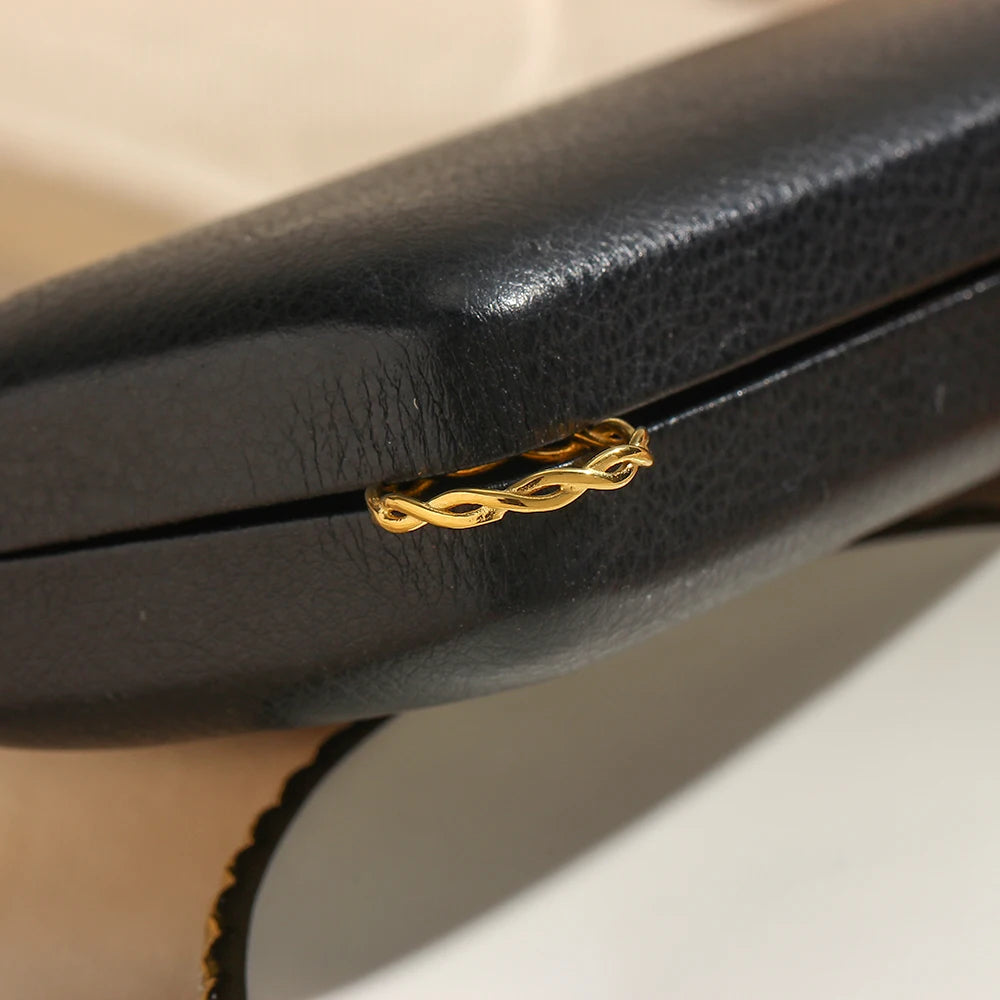 Norah Ring by Orliza