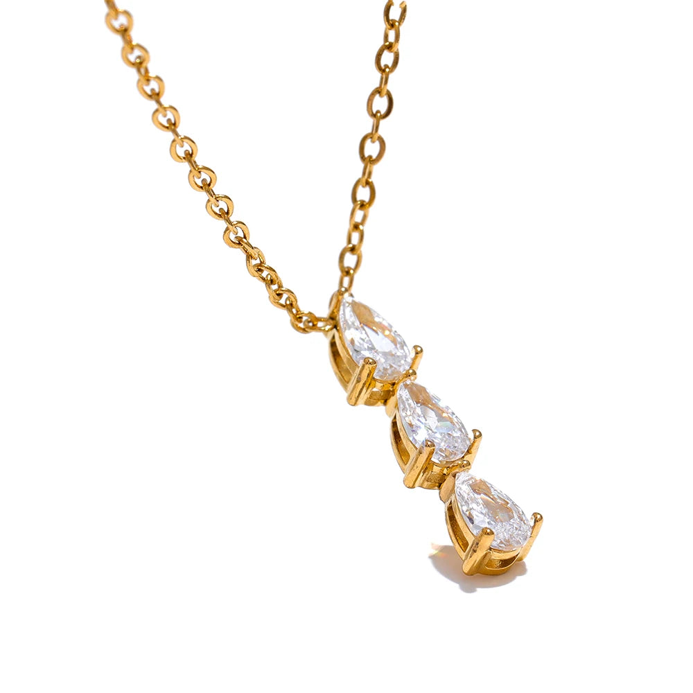 Maddie Necklace by Orliza