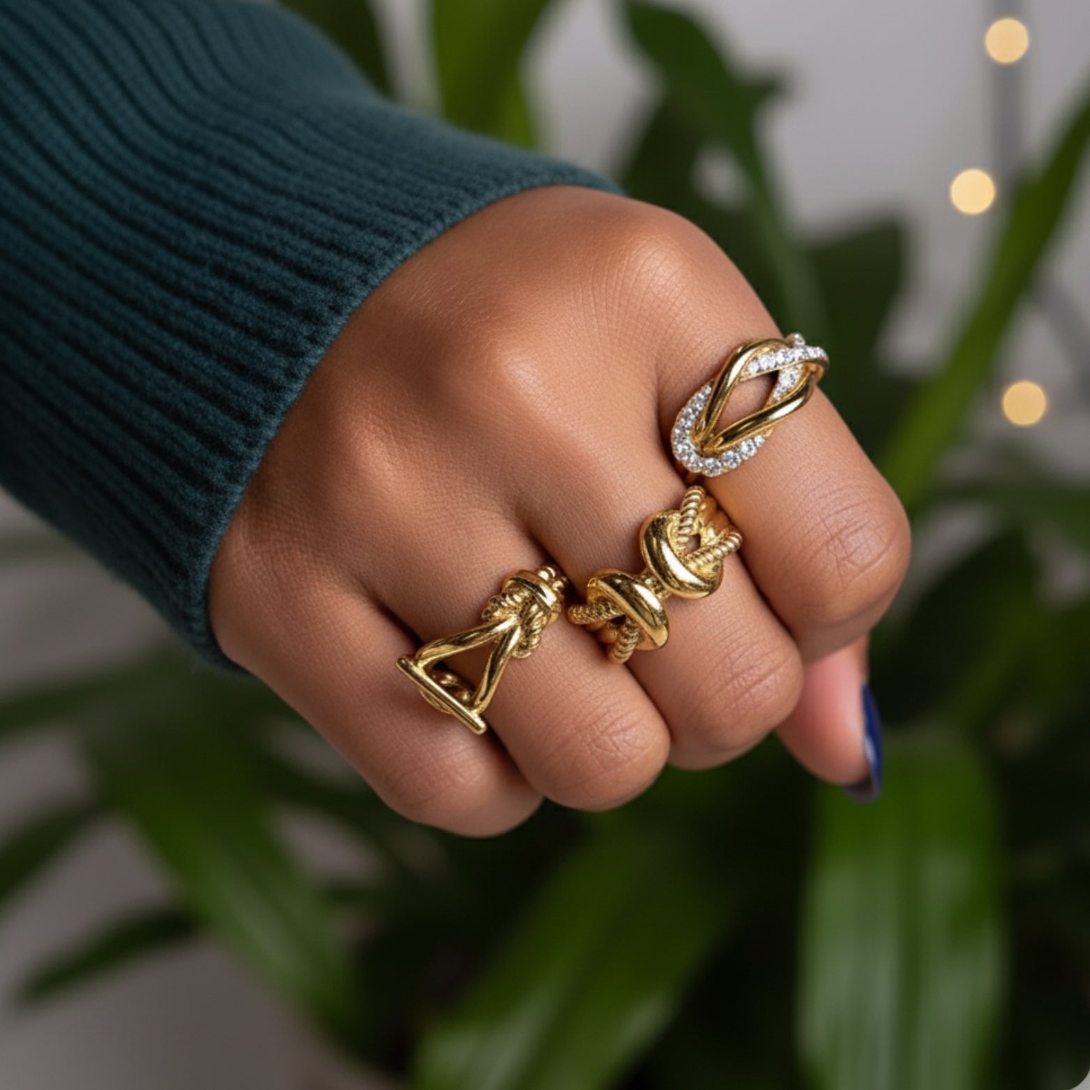 Royalty Ring by Orliza