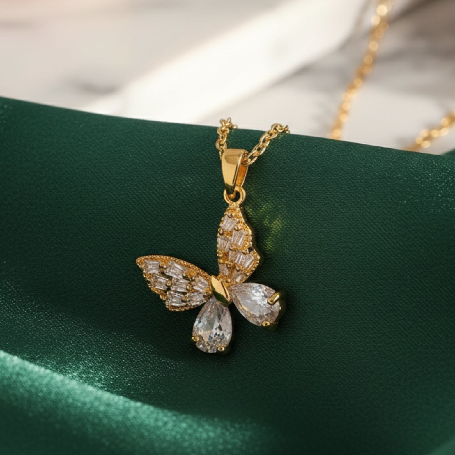 Elliot Necklace by Orliza