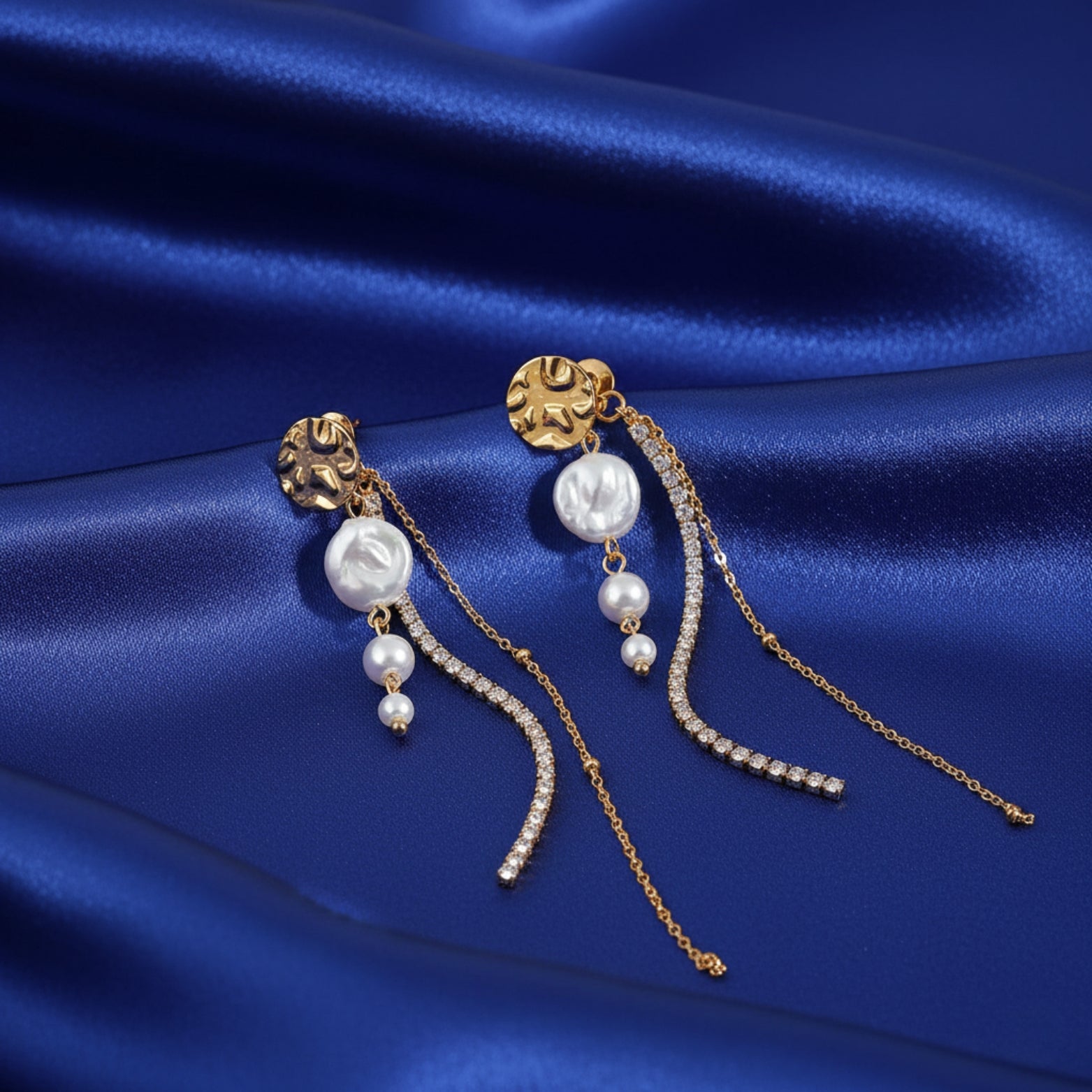 Luma Earrings by Orliza